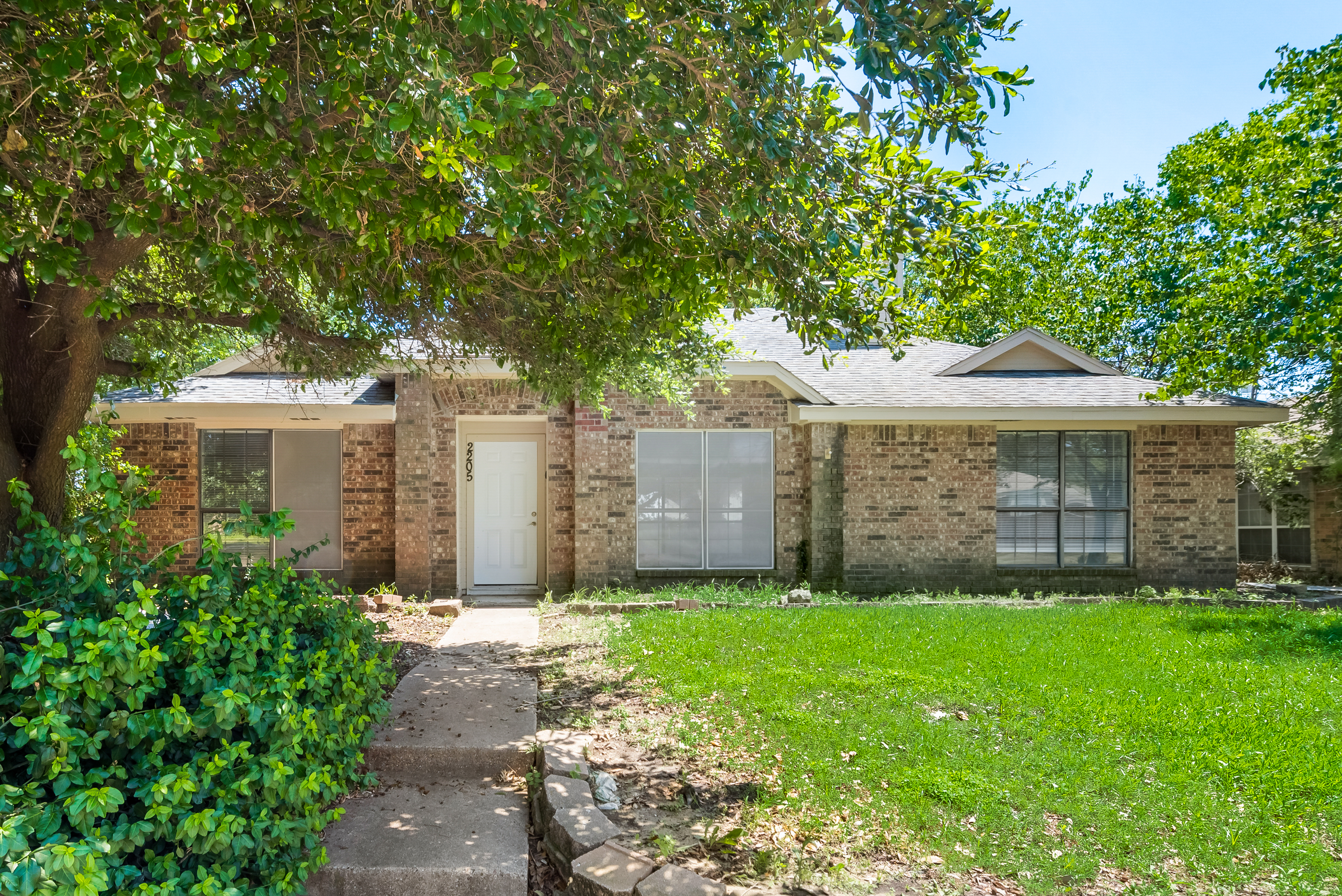 Property thumbnail image